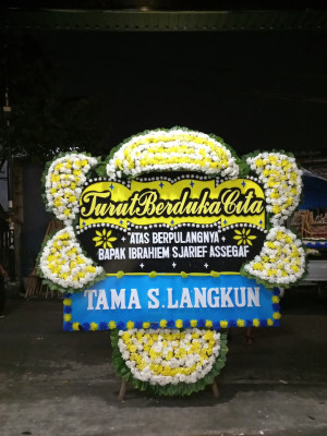 Papan Bunga Duka di Nampirejo